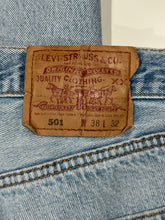Load image into Gallery viewer, 1990s Vintage Levis Faded Distressed Knee Blow Out Denim Jeans 38
