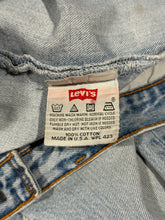 Load image into Gallery viewer, 1990s Vintage Levis Faded Distressed Knee Blow Out Denim Jeans 38
