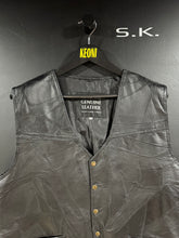 Load image into Gallery viewer, 1990s Vintage Navarre Leather Company Leather Vest XXXL
