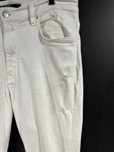 Load image into Gallery viewer, Amiri White Distressed Stacked Denim Jeans 36x33
