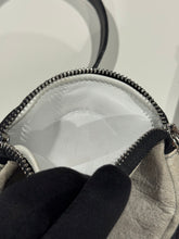 Load image into Gallery viewer, Siberia Hills Leather Mushroom Crossbody Side Bag
