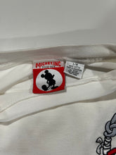 Load image into Gallery viewer, 1990s Vintage Disney Goofy Toolbox Pocket Tee M
