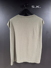 Load image into Gallery viewer, 2007 Vintage Microsoft Halo Master Chief Spartans Distressed Cut Off Gaming Tee L
