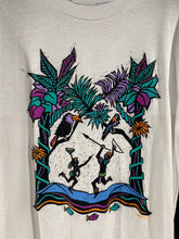 Load image into Gallery viewer, 1993 New Vintage Tribal Jungle Animal Single Stitch Graphic Tee L
